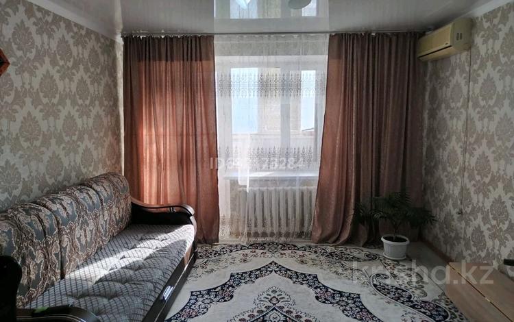 3-комнатная квартира, 63 м², 7/9 этаж, Алии Молдагуловой 42 за 18.5 млн 〒 в Актобе — фото 2