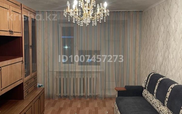 2-комнатная квартира · 44 м² · 5/5 этаж, Ауэзова 54 — Магазин нива, школы, дет сады за 85 000 ₸ в Аксу — фото 2