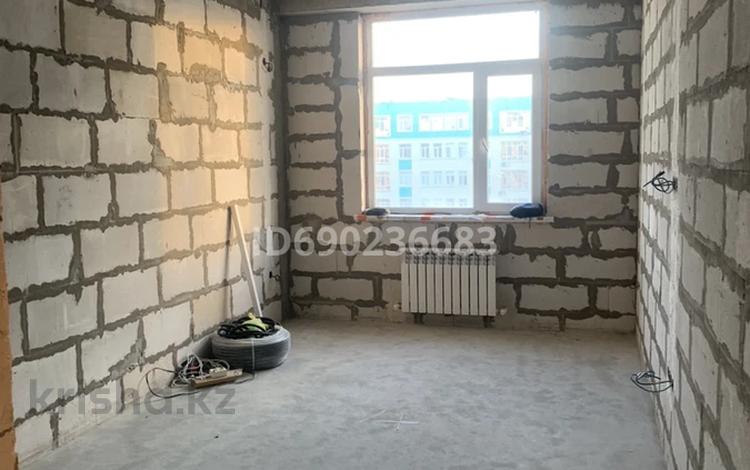 1-комнатная квартира, 42 м², 4/5 этаж, мкр Самал, Мкрн Самал 15