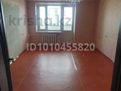 4-бөлмелі пәтер · 74 м² · 9/9 қабат, мкр Жансая, мкр Жансая 11мкр 3 дом — штраф стоянка, бағасы: 19 млн 〒 в Таразе