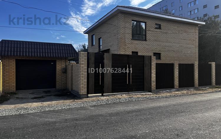 Отдельный дом · 8 комнат · 270 м² · 4.5 сот., Байсеитова 9 за 150 млн 〒 в Семее, Красный Кордон — фото 2