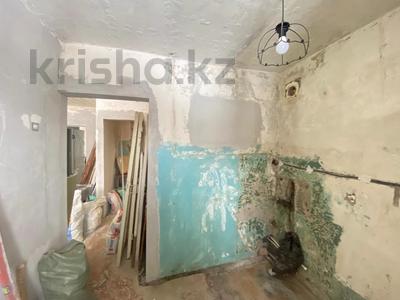2-комнатная квартира · 43 м² · 2/5 этаж, Майкудук, 11 квартал 7 за 10.5 млн ₸ в Караганде, Алихана Бокейханова р-н