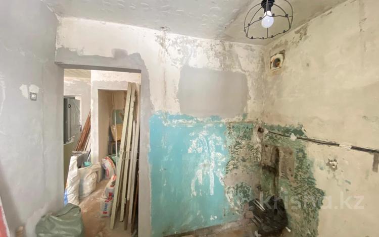 2-комнатная квартира · 43 м² · 2/5 этаж, Майкудук, 11 квартал 7 за 10.5 млн ₸ в Караганде, Алихана Бокейханова р-н — фото 2