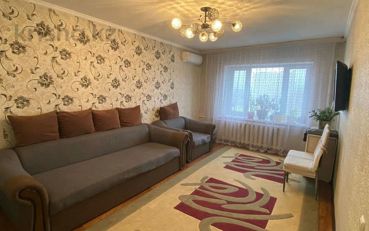 3-комнатная квартира, 76 м², 5/5 этаж, Толебаева за 27 млн 〒 в Талдыкоргане — фото 2