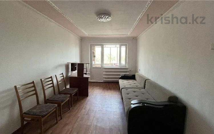 2-комнатная квартира · 45 м² · 2/5 этаж, 3 микрорайон за 9 млн ₸ в Абай — фото 2