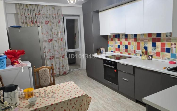 3-бөлмелі пәтер · 97 м² · 9/13 қабат, Муратбаева 14, бағасы: 400 000 ₸ в Алматы, Алмалинский р-н — фото 2