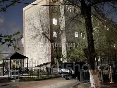 4-бөлмелі пәтер · 83.7 м² · 1/5 қабат, Кабанбай батыра 2Б — ЖД Вокзал, бағасы: 45 млн ₸ в Шымкенте, Аль-Фарабийский р-н