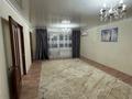 4-бөлмелі пәтер · 92.7 м² · 2/5 қабат, мкр Шанхай, Рыскулова 59а, бағасы: 15.5 млн ₸ в Актобе — фото 3
