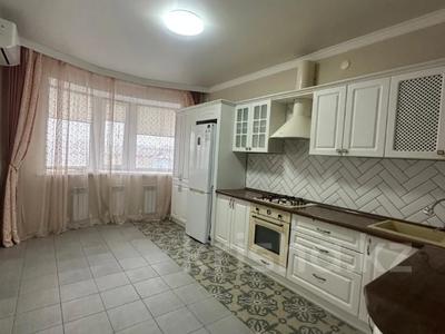 3-бөлмелі пәтер · 100 м² · 8/9 қабат, мкр. Алтын орда 10е, бағасы: 38 млн ₸ в Актобе