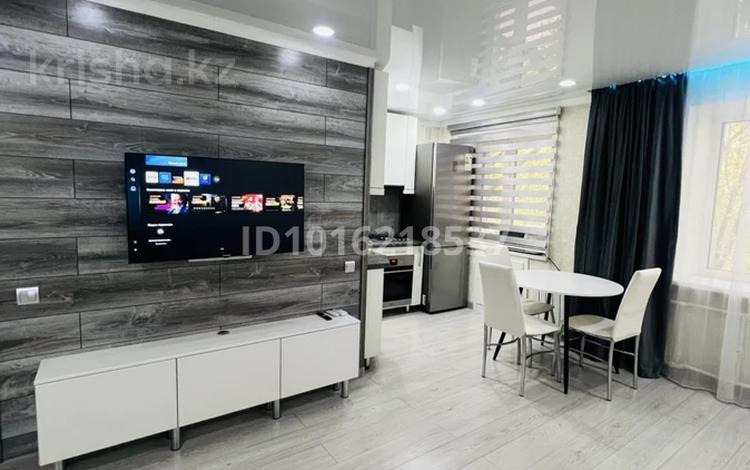1-комнатная квартира · 32 м² · 2/5 этаж, Нуркена-Абдирова 48/2 за 250 000 ₸ в Караганде, Казыбек би р-н — фото 2