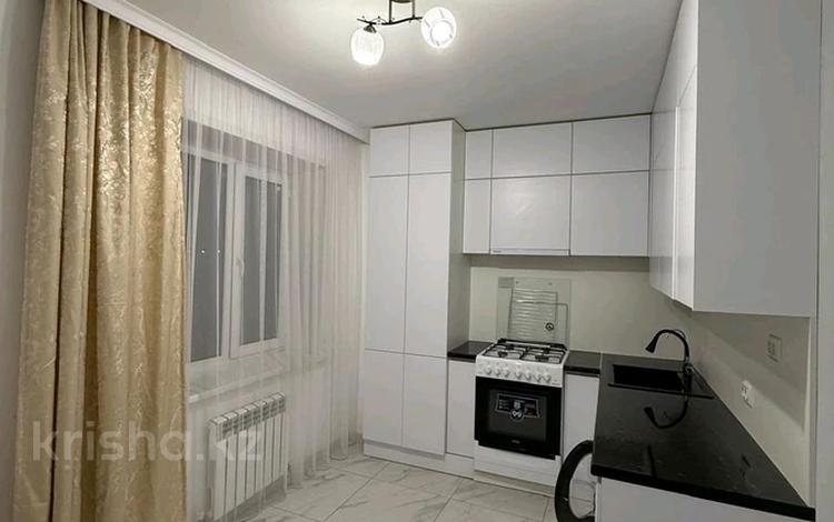 2-бөлмелі пәтер · 50 м² · 3/3 қабат, Үркер, Сыпыра Жырау 27, бағасы: 18.9 млн ₸ в Астане, Нура р-н — фото 11