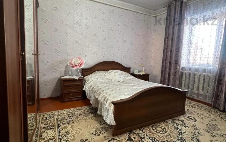 Отдельный дом · 5 комнат · 264.4 м² · 8.1 сот., 1 костанайская за 55 млн 〒 в Костанае — фото 6