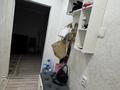 2-бөлмелі пәтер · 43.3 м² · 5/5 қабат, Есенберлина — Областного акимата, бағасы: 15 млн ₸ в Жезказгане — фото 4