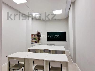 Еркін, кеңселер, дүкендер мен бутиктер, қоймалар, қоғамдық тамақтану орны, сұлулық салондары, медорталықтар мен дәріханалар, білім орталықтары, ойын-сауық · 84 м², бағасы: 49.5 млн ₸ в Астане, Сарыарка р-н