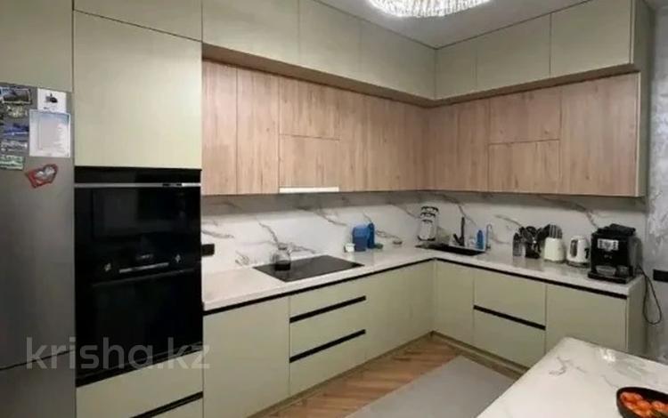 3-бөлмелі пәтер · 105 м² · 9/12 қабат, Басенова — Хабарласыңыздар, бағасы: 130 млн ₸ в Алматы, Бостандыкский р-н — фото 2