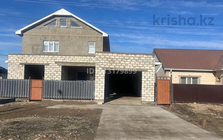 Үйдің бір бөлігі · 4 бөлме · 160 м² · , мкр Тендык, Сырымбет 6, бағасы: 35 млн ₸ в Атырау — фото 2