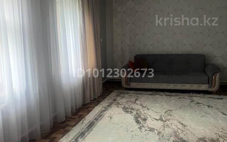 Отдельный дом · 5 комнат · 175 м² · 8 сот., мкр Акбулак за 160 млн ₸ в Алматы, Алатауский р-н — фото 2