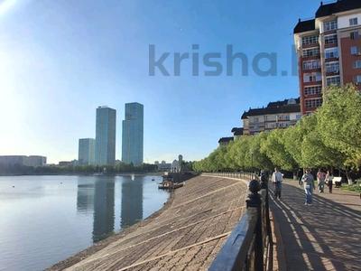 8-комнатная квартира · 475 м² · 9/9 этаж, Азербайжана Мамбетова 2/1 за 220 млн ₸ в Астане, Сарыарка р-н