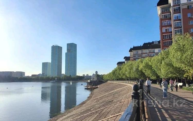 8-комнатная квартира · 475 м² · 9/9 этаж, Азербайжана Мамбетова 2/1 за 220 млн ₸ в Астане, Сарыарка р-н — фото 2