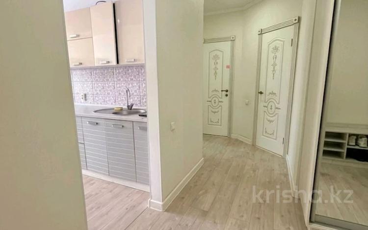 2-комнатная квартира · 65 м² · 4/6 этаж, мкр. Алтын орда 38 А — Санкибай батыра за 200 000 ₸ в Актобе — фото 2