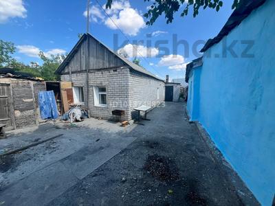 Отдельный дом · 3 комнаты · 70 м² · 5 сот., Кирпичный 7А — Возле магазина Архат за 5 млн ₸ в Семее