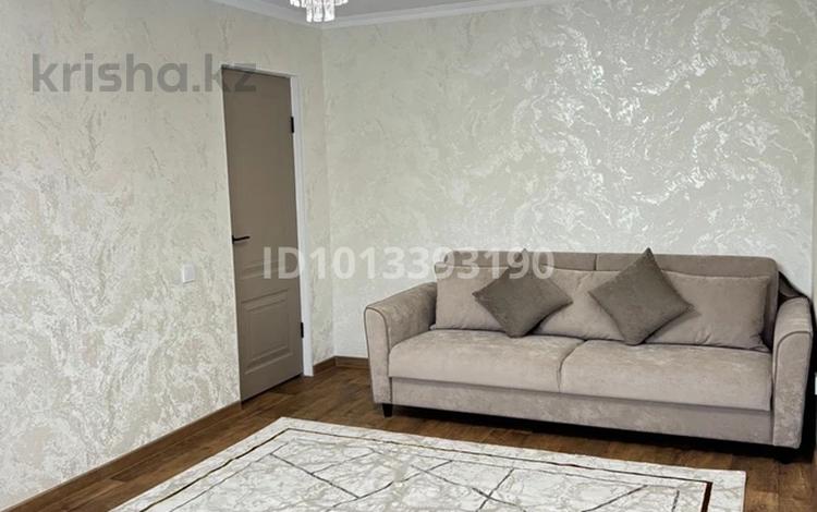 3-бөлмелі пәтер · 61 м² · 4/5 қабат, Короленко 32, бағасы: 250 000 ₸ в Уральске — фото 2