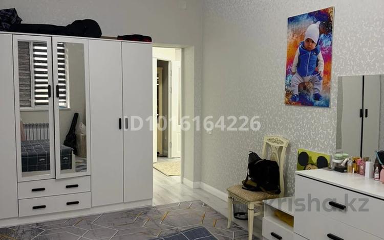 2-комнатная квартира · 75.2 м² · 7/8 этаж, 20-й мкр, 20-ш/а. 1-2 за 23 млн ₸ в Актау — фото 2