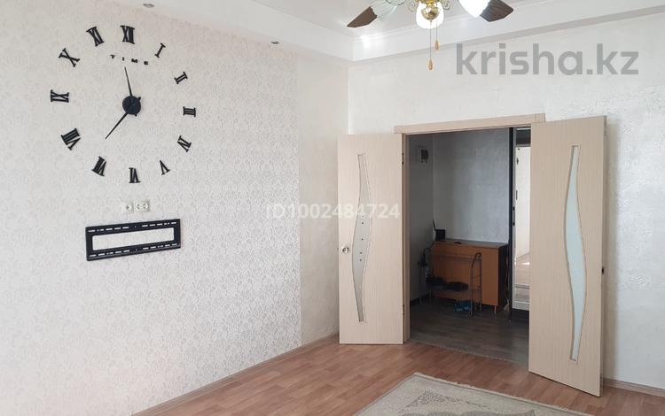 2-комнатная квартира · 55 м², Караменде би 16 за 30 млн ₸ в Балхаше — фото 10