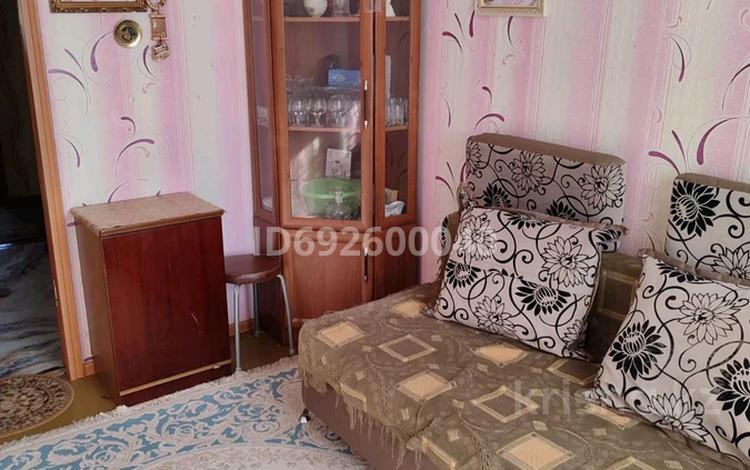 4-комнатная квартира · 75 м² · 4/5 этаж, 7 2 — Рынок Аксай и рядом Дмитрий компания за 20 млн ₸ в Таразе — фото 2
