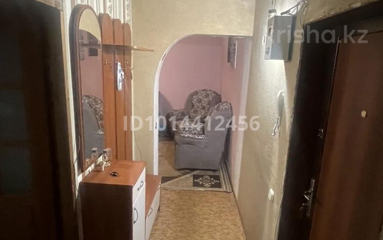 2-бөлмелі пәтер · 46 м² · 3/5 қабат, Проспект металлургов, бағасы: 120 000 ₸ в Темиртау — фото 2