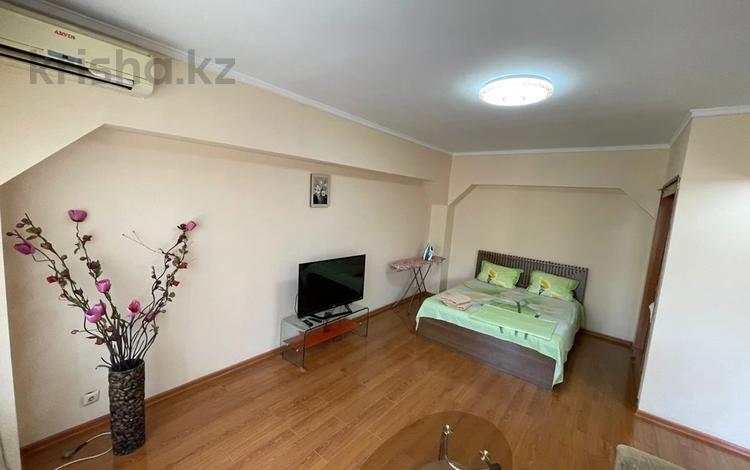 1-бөлмелі пәтер · 42 м² · 3/7 қабат, Абылай хана — Гоголя, бағасы: 15 000 〒 в Алматы, Алмалинский р-н — фото 2