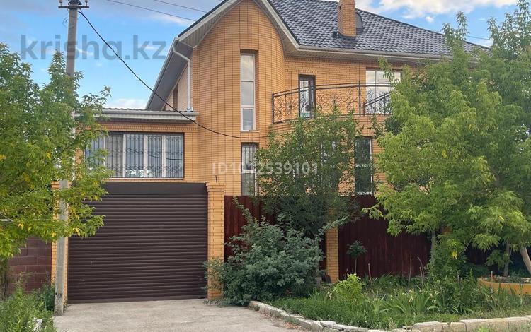 Жеке үй · 5 бөлме · 350 м² · 10 жүзд., Самал ш/а., Бердеұлы 15, бағасы: 120 млн ₸ в Атырау, мкр Самал — фото 2