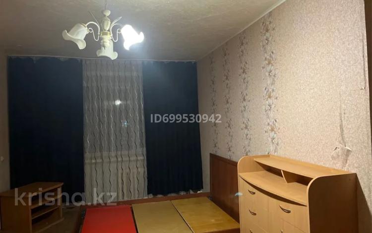 1-бөлмелі пәтер · 30 м² · 1/5 қабат, Гагарина 13 — Район Вернисажа, бағасы: 80 000 ₸ в Рудном — фото 2