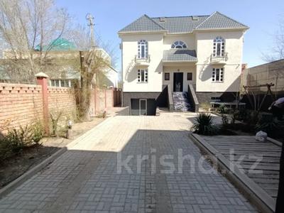 Жеке үй · 6 бөлме · 350 м² · 10 жүзд., Крупская 43 — Студенческая, бағасы: 1.4 млн ₸ в Атырау