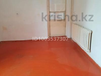2-бөлмелі пәтер · 50 м² · 1/4 қабат, Толе би — За кафе Шардара, бағасы: 5 млн ₸
