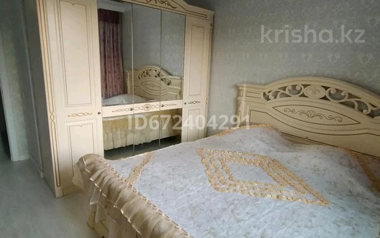 2-бөлмелі пәтер · 65 м² · 2/12 қабат, 1-улица 43 — Момышулы, бағасы: 20 000 ₸ в Алмалы — фото 2