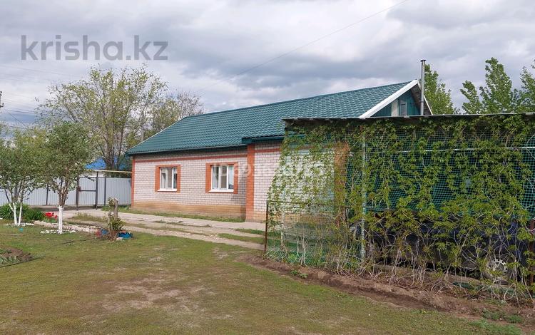 Жеке үй · 4 бөлме · 120 м² · 15 сот., Кирпичная 36 — Возле Мунайши, бағасы: 42 млн ₸ в Актобе, жилой массив Кирпичный — фото 2