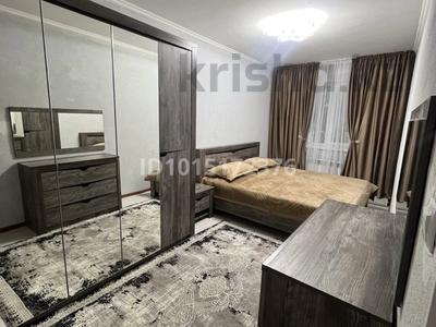 2-бөлмелі пәтер · 55 м² · 2/5 қабат, Кабанбай Батыра 16 — Парк независимости, бағасы: 16.8 млн ₸ в Шымкенте