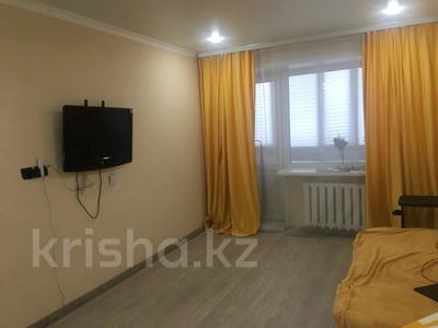 1-комнатная квартира, 30 м², 4/5 этаж, 6 микр 3 за 13.5 млн 〒 в Караганде, Казыбек би р-н