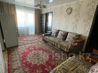 2-комнатная квартира, 46 м², 3/5 этаж, Ауэзова за 15 млн 〒 в Усть-Каменогорске