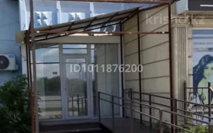 Офисы, магазины и бутики · 36.6 м² за 250 000 ₸ в Актобе, мкр 11 — фото 2