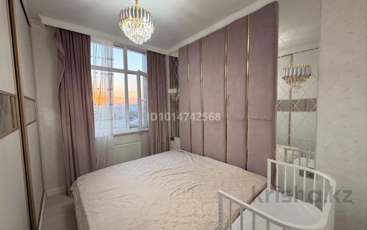 2-комнатная квартира · 55 м² · 9/17 этаж, Нажмеденова 29/3 за 280 000 ₸ в Астане, Сарайшык р-н — фото 2