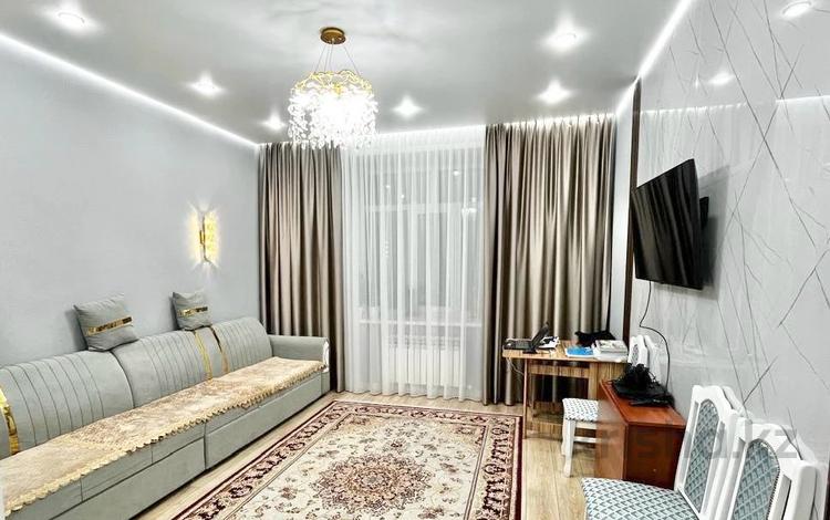 2-комнатная квартира · 70 м² · 2/10 этаж, мкр Юго-Восток, Университетская за 36.5 млн ₸ в Караганде, Казыбек би р-н — фото 2