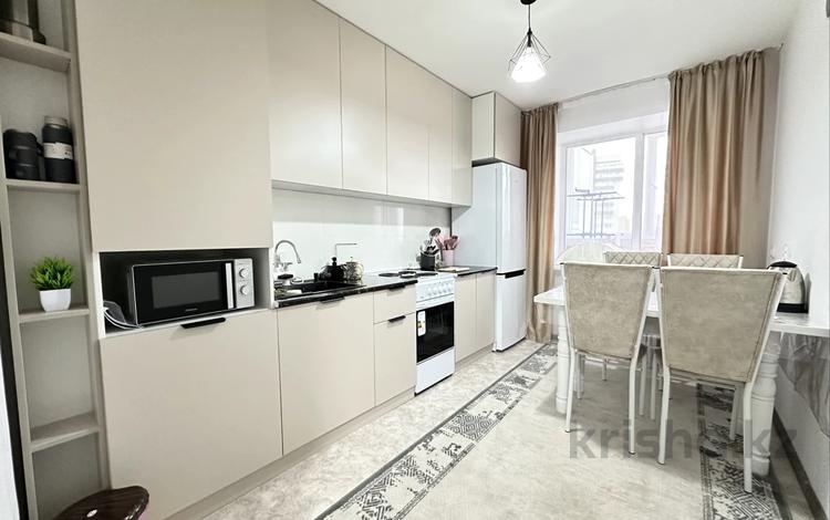 2-комнатная квартира · 60 м² · 1/9 этаж, Карагайлы 74 — Карагайлы за 280 000 ₸ в Семее — фото 2