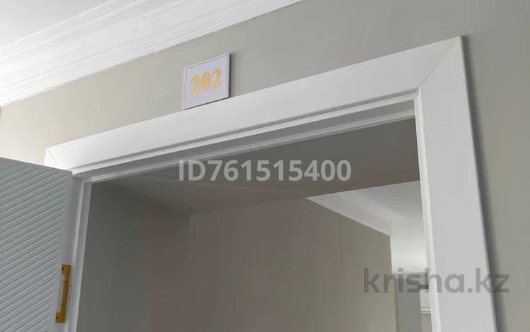 Склады, салоны красоты, фитнес и спорт, развлечения, студии · 19 м² за 180 000 ₸ в Атырау, мкр Ардагер — фото 2