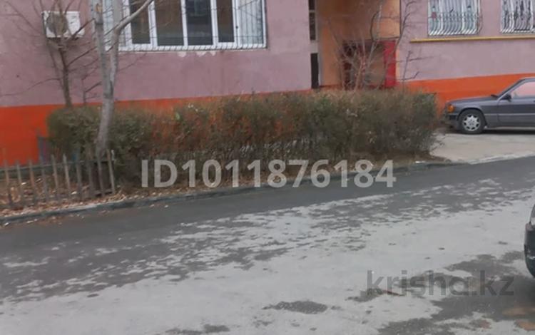 3-бөлмелі пәтер · 80 м² · 1/4 қабат, ул. Аль-Фараби 98, бағасы: 25 млн ₸ в Кентау — фото 2