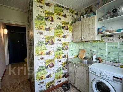 1-комнатная квартира · 33 м² · 5/5 этаж, Майкудук, 15й микрорайон 19 за 9 млн ₸ в Караганде, Алихана Бокейханова р-н