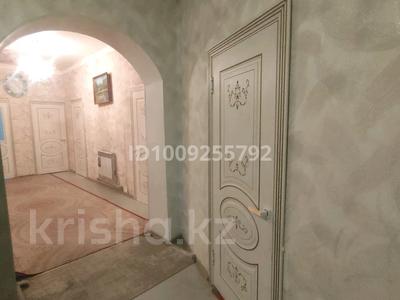 Отдельный дом · 4 комнаты · 168 м² · 8 сот., мкр Самал-2, Өрлеу 14 — Пересечение Байтурсынова и Өрлеу рядом Дендропарка 8 соток за 69 млн ₸ в Шымкенте, Абайский р-н