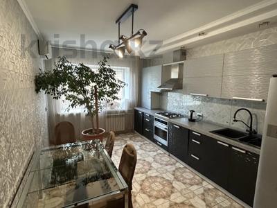 3-бөлмелі пәтер · 116.7 м² · 4/6 қабат, Илияс Есемберлина 38, бағасы: 45 млн ₸ в Астане, Сарыарка р-н