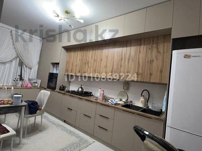 2-комнатная квартира · 80 м² · 5/5 этаж, мкр Нуртас д блок за 38 млн ₸ в Шымкенте, Каратауский р-н